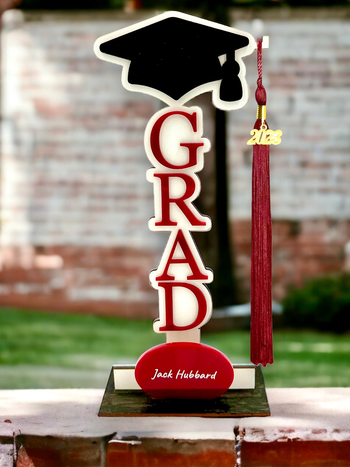 Graduation Tabletop Stand with Cap